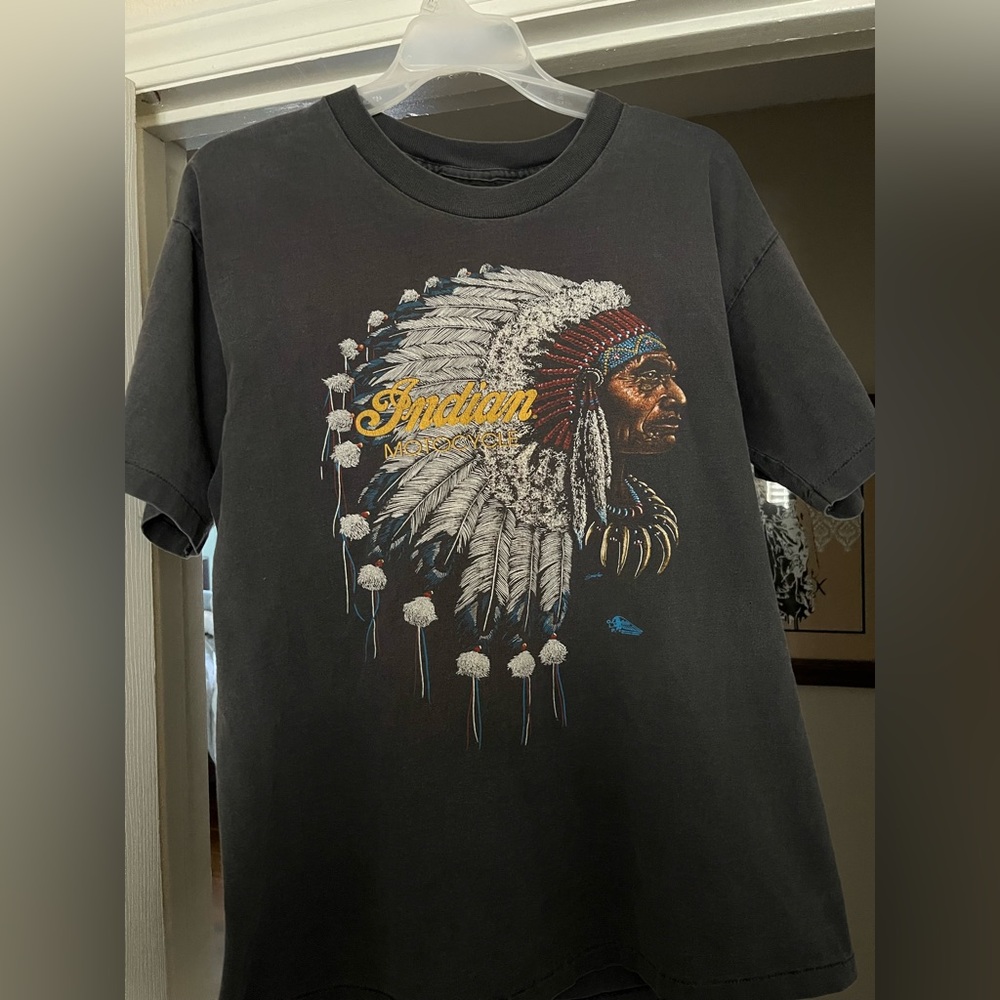 Vintage Tee. Cotton. Indian Motorcycle.